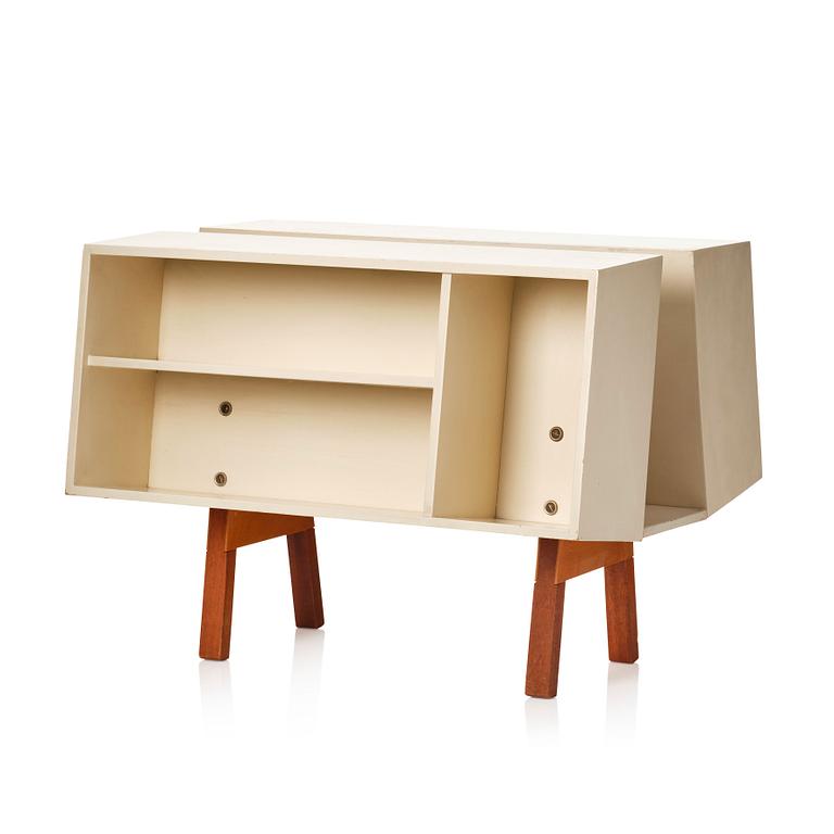 Ernest Race, a "Penguin Donkey Mark II" bookshelf, Isokon, England, 1960s.