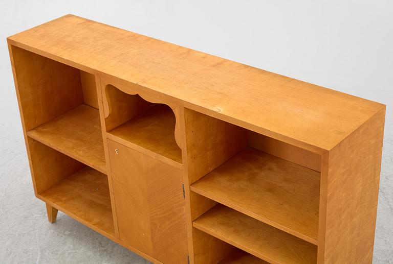 A bookcase with cabinet, AB Gunnars Fabriker, Sävsjö, 1930s/40s.