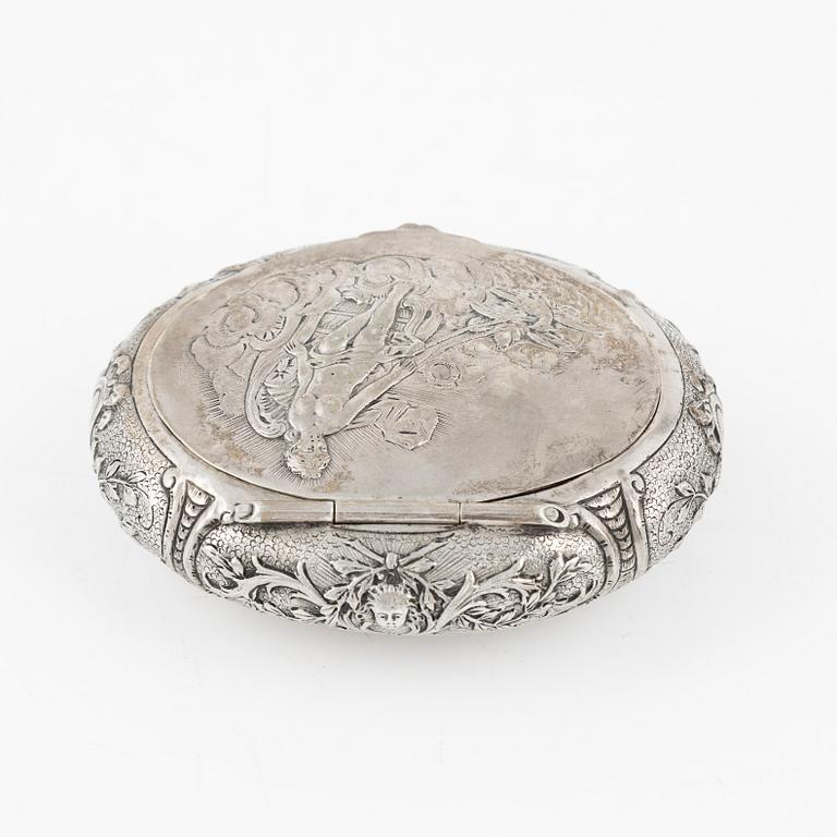 A French silver box, 18th century. Louis XV.