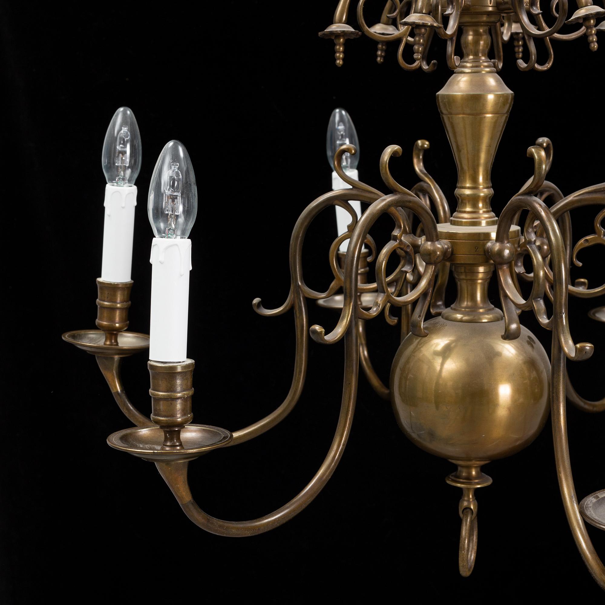 Ljuskrona, barockstil, 1900-tal.