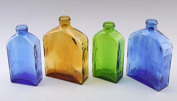 FLASKOR,  4 st, glas, "Lankkupullo" Helena Tynell, Riihimäen Lasi 1970-tal.
