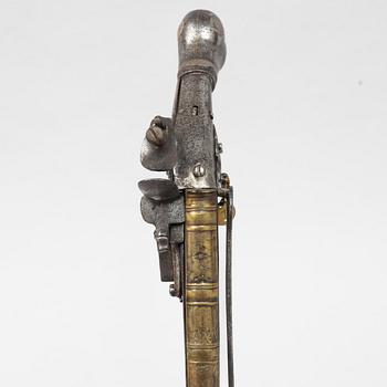 A Scottish flintlock pistol, end of the 17th century.