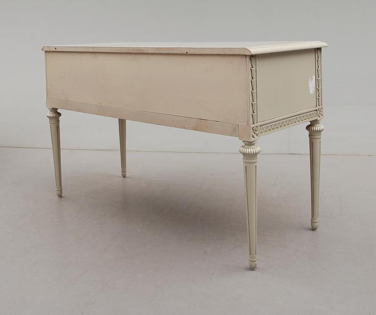 SIDEBOARD, gustaviansk stil, 1900-talets andra hälft.