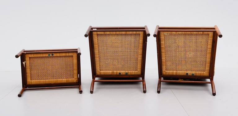 FÅTÖLJER 1 PAR, FOTPALL OCH BORD, 4 del, "Colonial Chair", Ole Wanscher, PJ 149, Poul Jeppesen, Danmark.