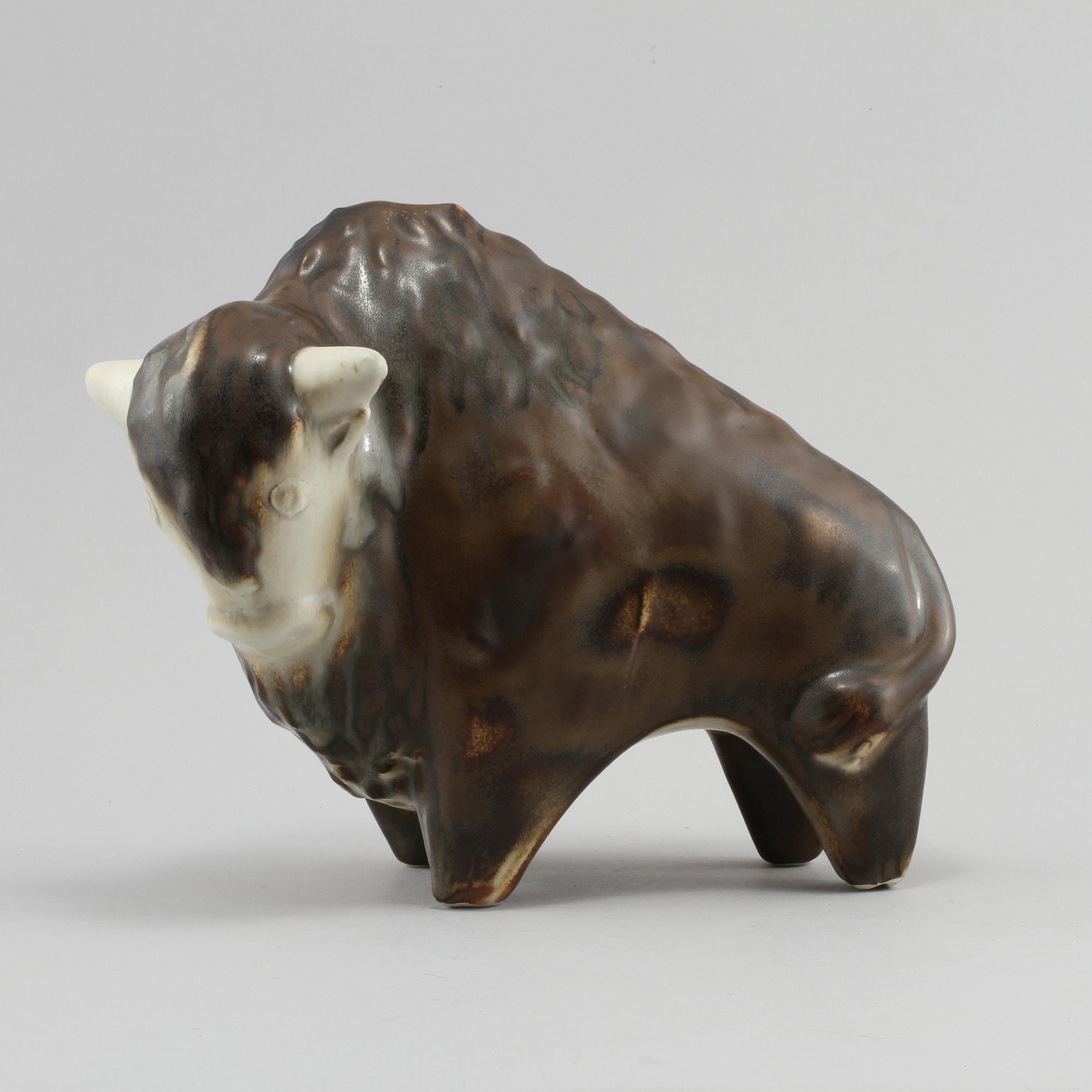 FIGURIN, stengods,Taisto Kaasinen, Arabia, monogramsignerad, 1900-talets andra hälft.