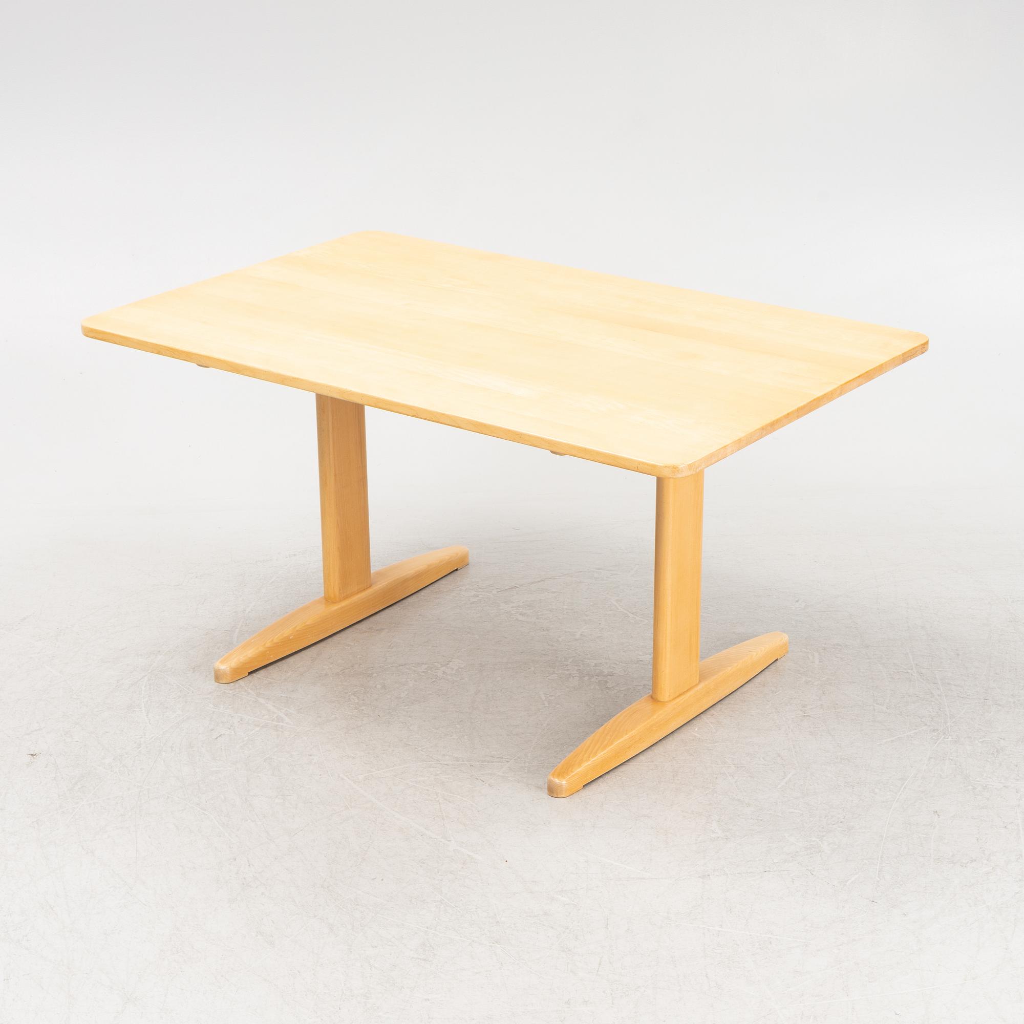 Børge Mogensen, a shaker modell beech wood dining table, Madsens Fabriker, Haarby, Denmark, 1960's/70's.