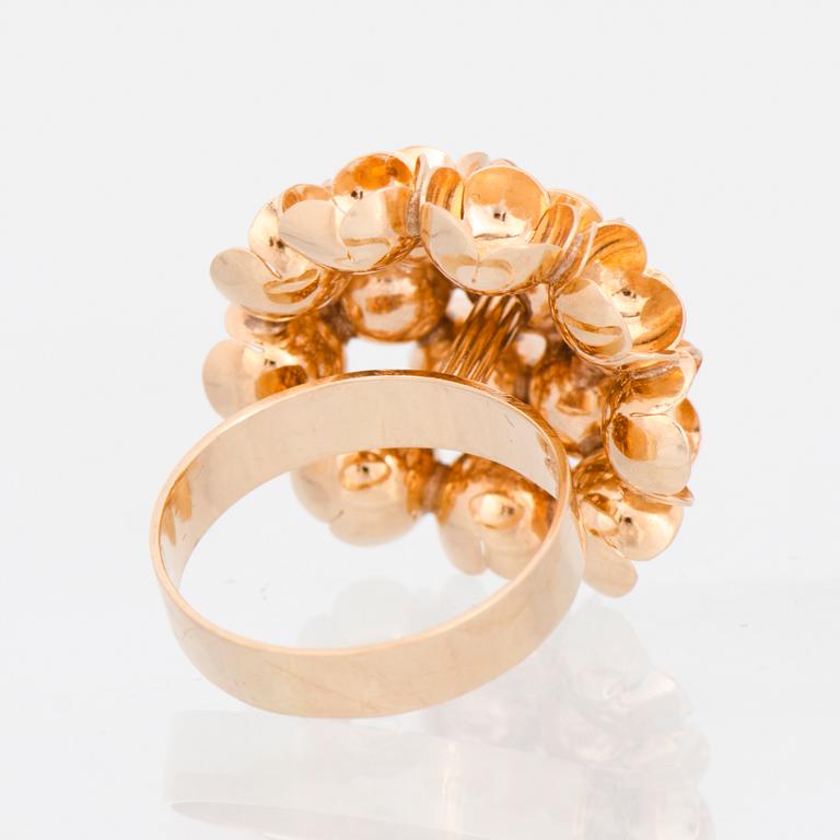 LIISA VITALI RING, 14K, 'Spring', gold. Kultakeskus, Helsinki Finland 1970.