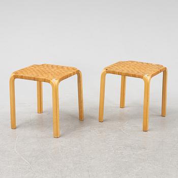 Alvar Aalto, pallar, ett par, Y61, Artek, 1900-talets andra hälft.