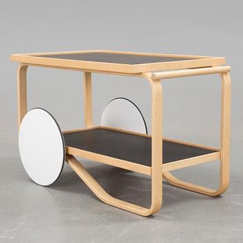 ALVAR AALTO, tevagn, modell 901, för Artek.