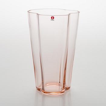Alvar Aalto, maljakko, "220", signeerattu Iittala.