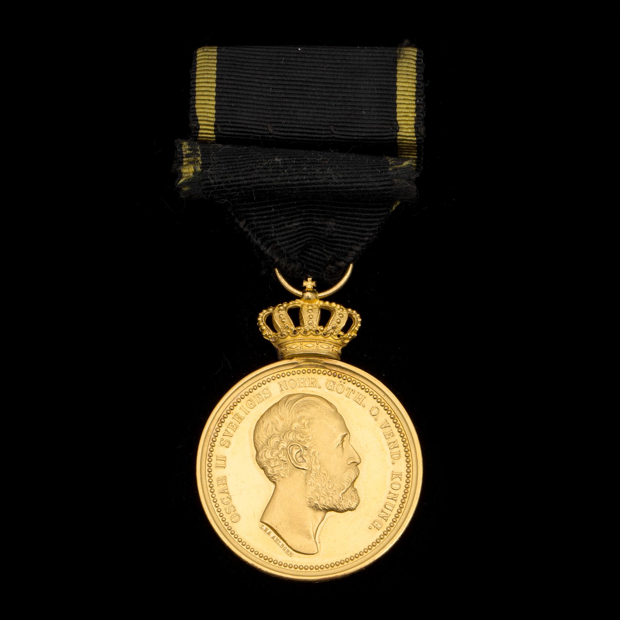 GOLD MEDAL, Oscar II, Royal society Pro patria 1904. Weight 31 gram.