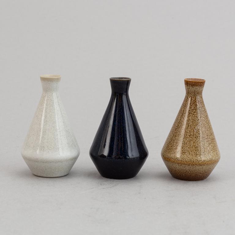 Bertil Lundgren, a set of four stoneware miniature vases and a bowl, Rörstrand, 1970's.