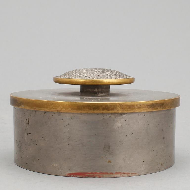 ESTRID ERICSON, burk med lock, för Firma Svenskt Tenn, Stockholm 1938.