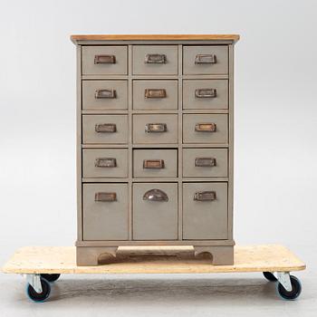 Chest of drawers, first half of 20th century.
