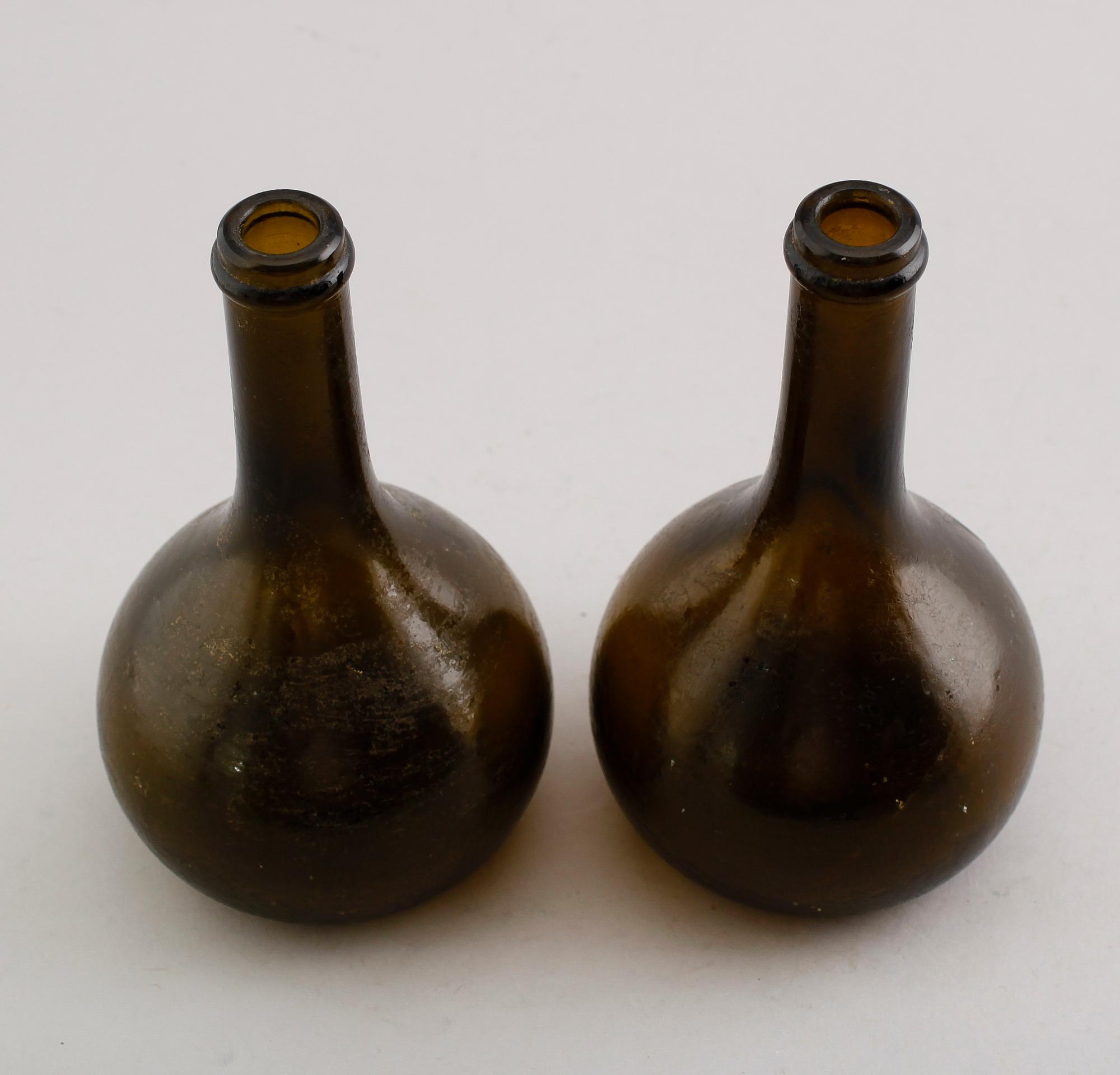 FLASKOR, 1 par, 1900-tal.