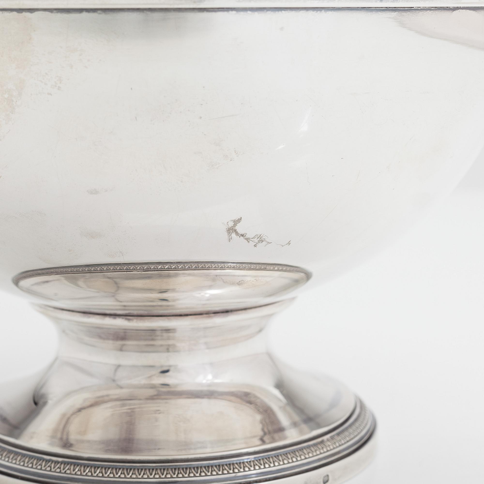 Olier & Caron, an Empire style silver bowl, Paris, France 1910-36.