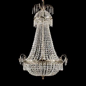LJUSKRONA. Gustaviansk stil, 1900/2000-tal. Höjd: 116 cm.