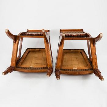 KARMSTOLAR, ett par, biedermeier, Ryssland 1800-talets första hälft.