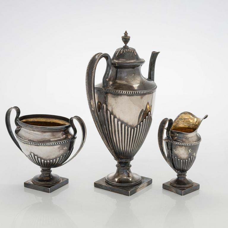 Kahvikalusto 3 osaa, hopea, Suomi 1919-20.
