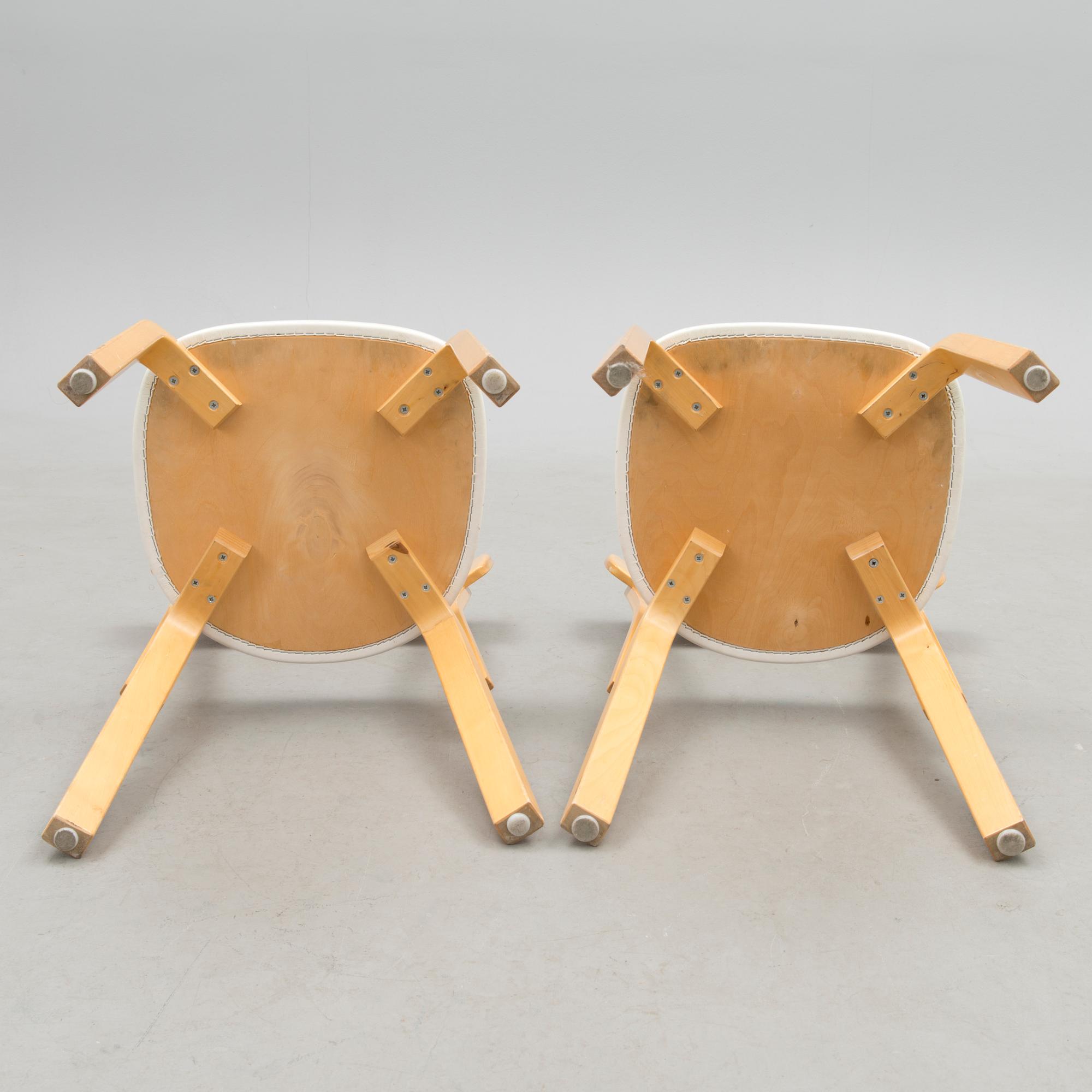 ALVAR AALTO, TUOLIPARI, malli 69, Artek, 1900-luvun loppu. Malli suunniteltu 1935.