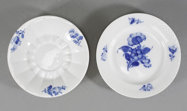 KAFFESERVIS, porslin, 21 delar, 2:a och 3:e sort., "Blå Blomst", Royal Copenhagen, Danmark, 1900-talets andra hälft.