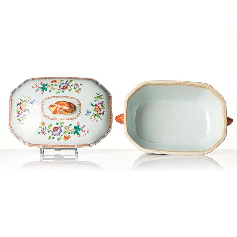 A famille rose 'double peacock' tureen with cover and stand, Qing dynasty, Qianlong (1736-95).