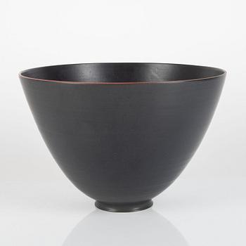 Ann-Sofie Gelfius, a pair of bowls, Sweden, circa 2000.