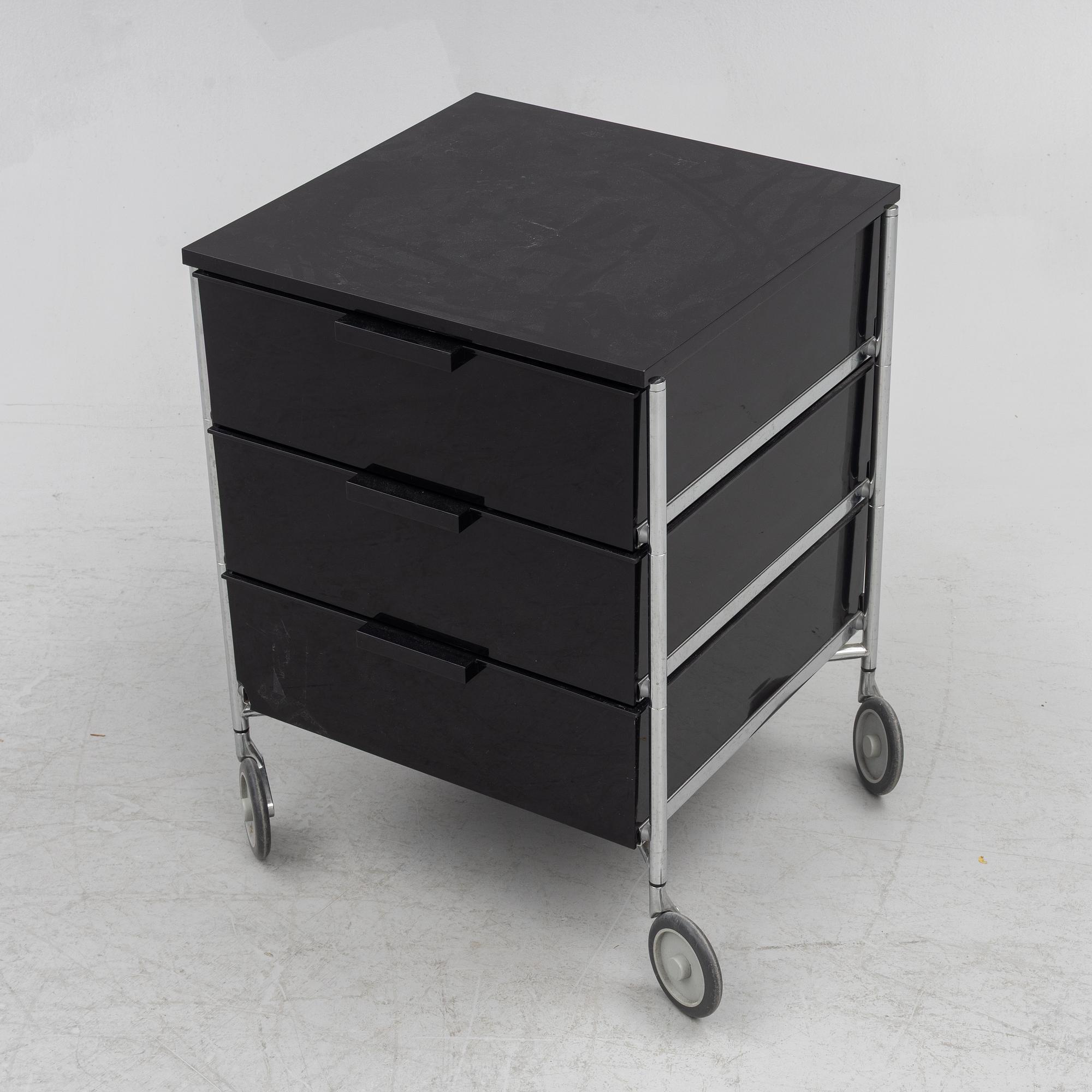 Antonio Citterio & Oliver Löw, Hurts/sideboard, "Mobil" for Kartell.