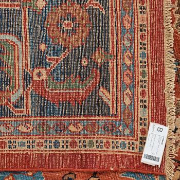 A CARPET, an antique Mahal, a so called Ziegler, ca 488-491 x 378,5-391,5 cm.