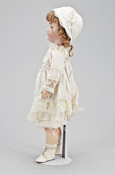 BISKVIFLICKDOCKA, Tyskland, 1900-talets början. Simon & Halbig/Heinrich Handwerck.