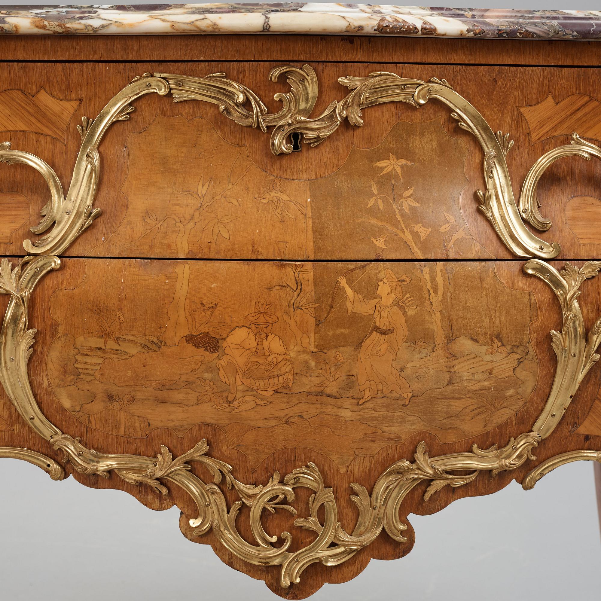 Byrå, Frankrike 1800-talets andra hälft, Louis XV-stil.