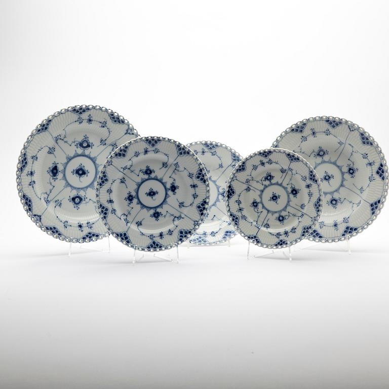 Royal Copenhagen, Service pieces, 68 pieces, porcelain, "Blue Fluted", Royal Copenhagen, Denmark.
