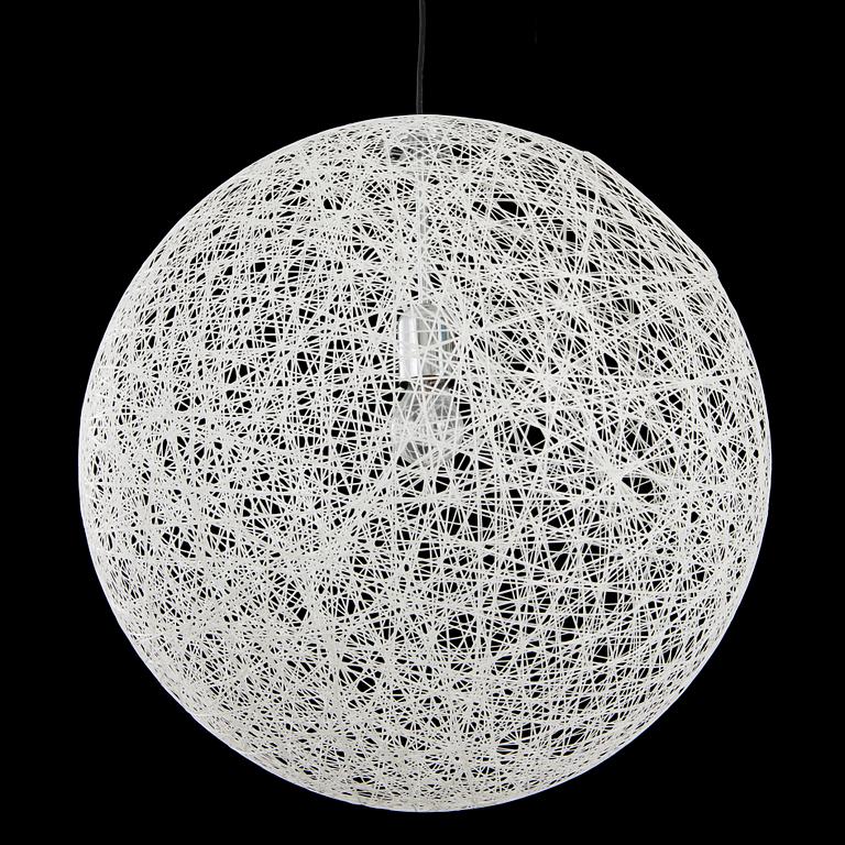 BERTJAN POT, kattovalaisin, "Random Light Medium", Moooi. Suunniteltu 2001.