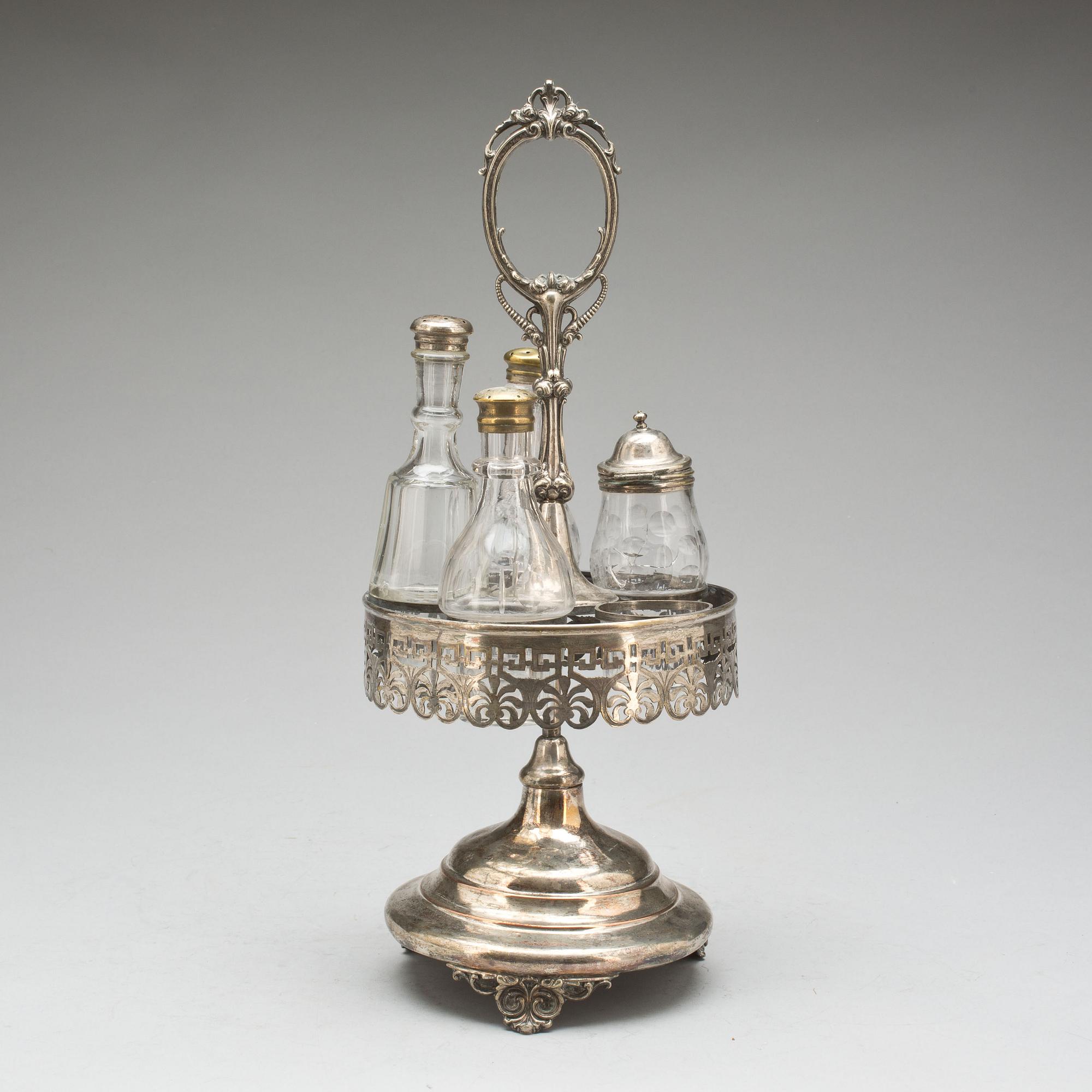 BORDSSURTOUT, nysilver, glas, sekelskiftet 18/1900.