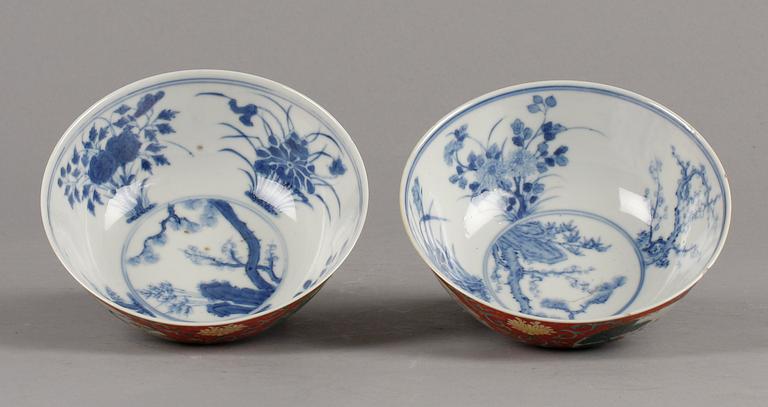 A pair of famille rose sgrafitto bowls, early 20th Century.