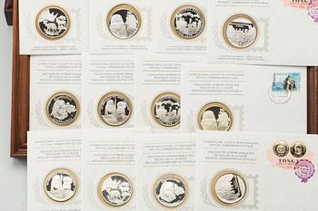 MEDALJER, ca 143 st, sterlingsilver, Franklin Mint, 1900-talets fjärde kvartal. Total vikt ca 6200 gram.