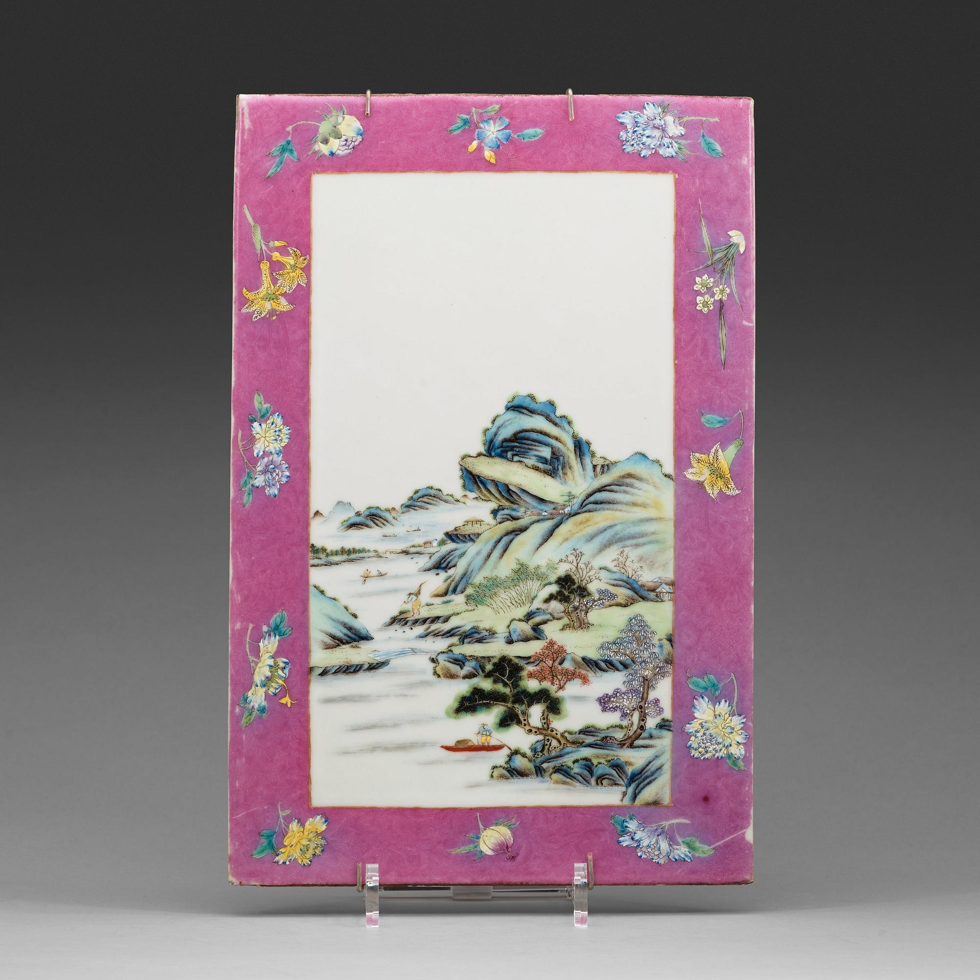 A Chinese porcelain placque, first half of 20th Century.