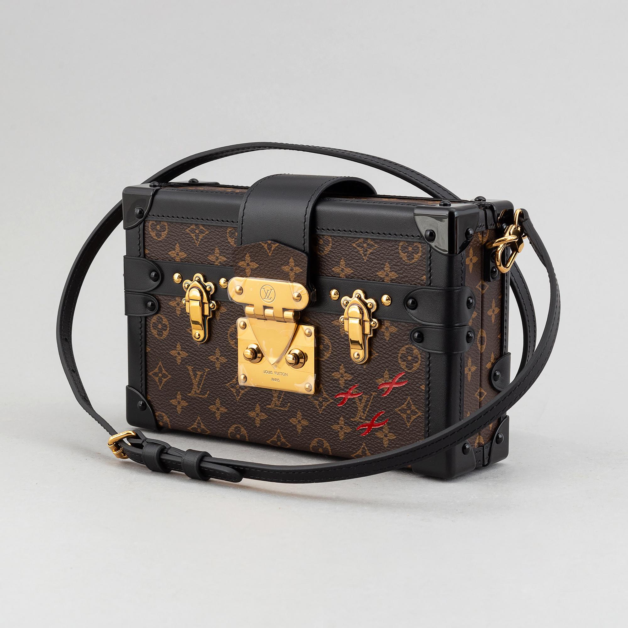 Louis Vuitton, a monogram canvas 'Petite Malle Trunk Messenger Bag', 2018.