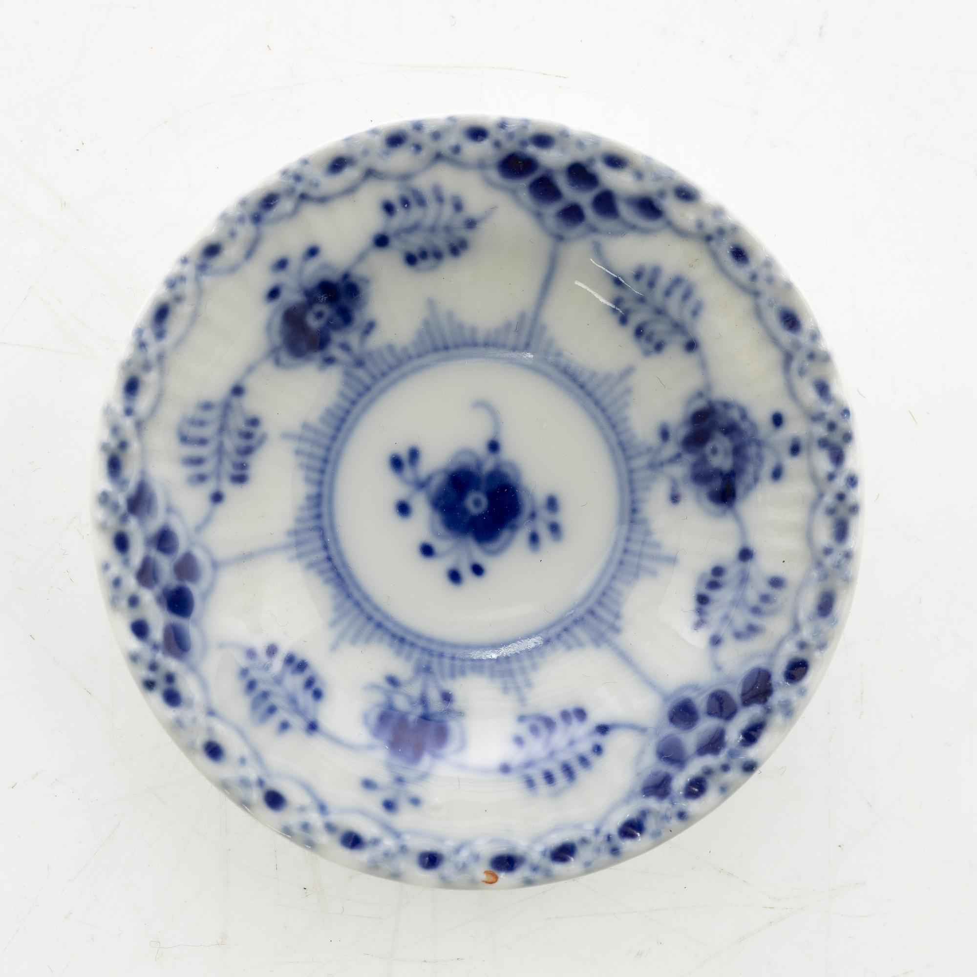 Royal Copenhagen, 35 pieces of a porcelain 'Blue Fluted' half lace dinner service, Denmark, 1889-1978.