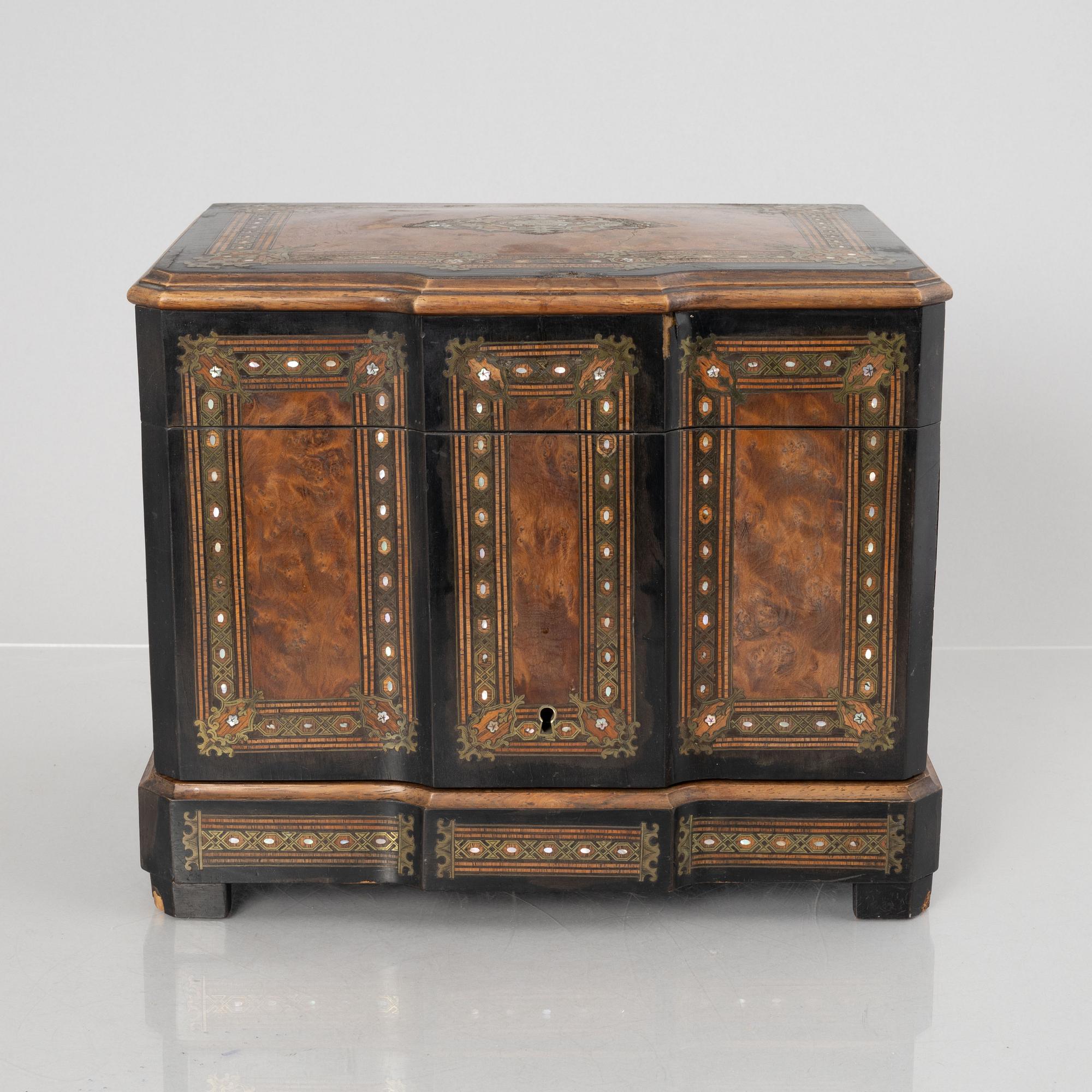 Schatull, Frankrike, 1800-talets mitt.