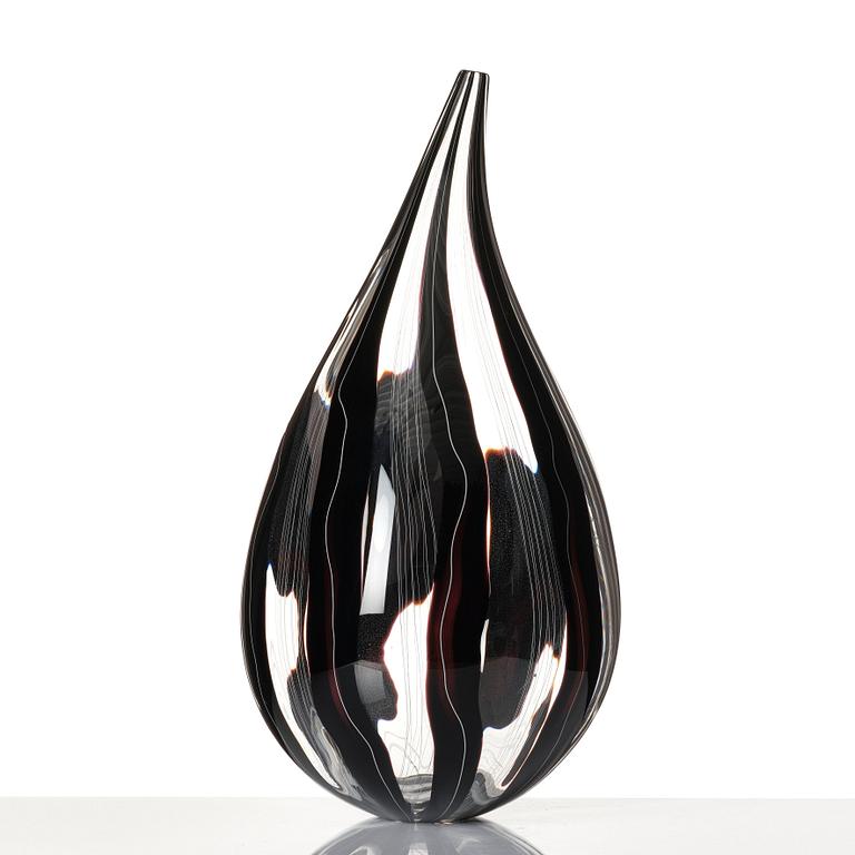 Ann Wåhlström, "Bulb VII" glass vase, Sweden 2012.