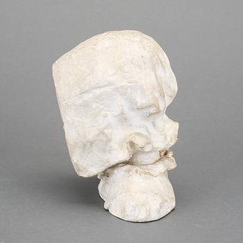 RUTH MILLES. Skulptur, gips, signerad.