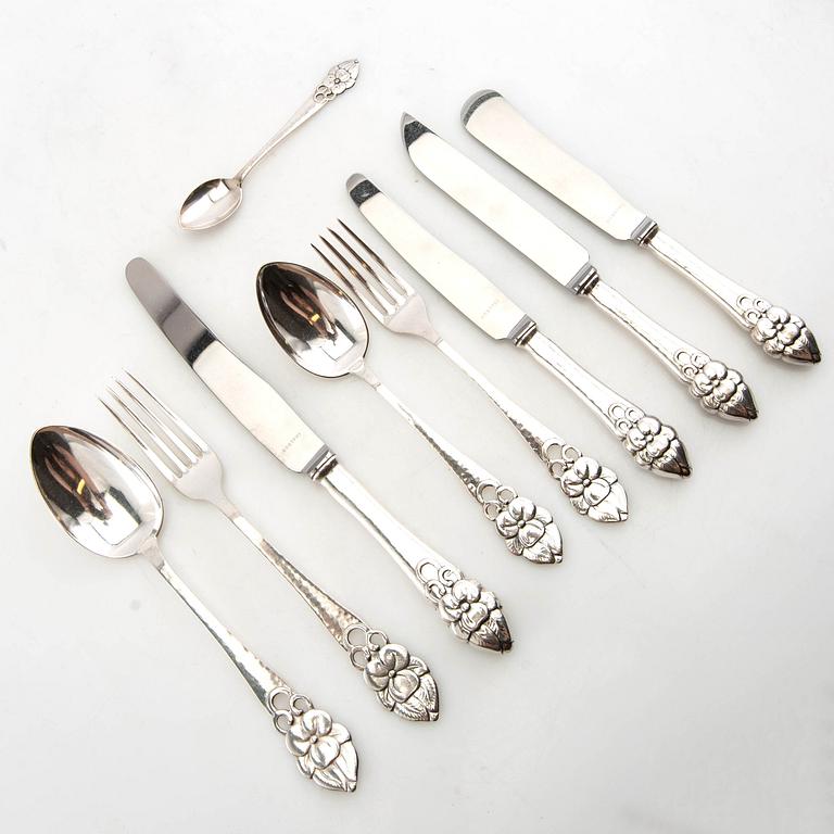 Bestick 89 dlr Jugend 1900-talets början märkta AE&Co nysilver.