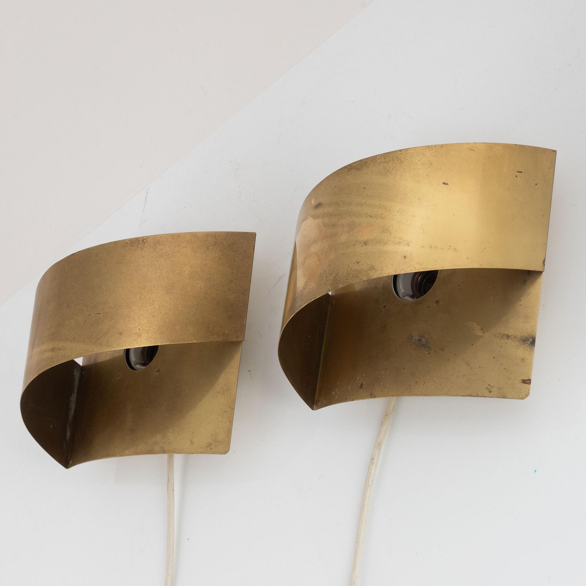 Peter Celsing, vägglampor, 2 st, "Band", Fagerhult och Falkenberg belysning.