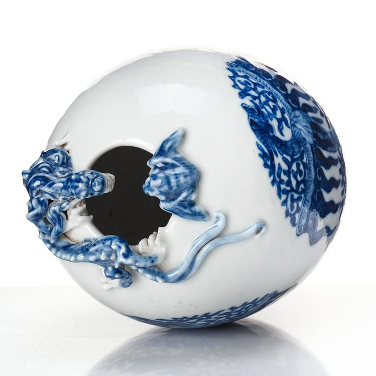 A Chinese vase, circa 1900 with Yongzheng mark.