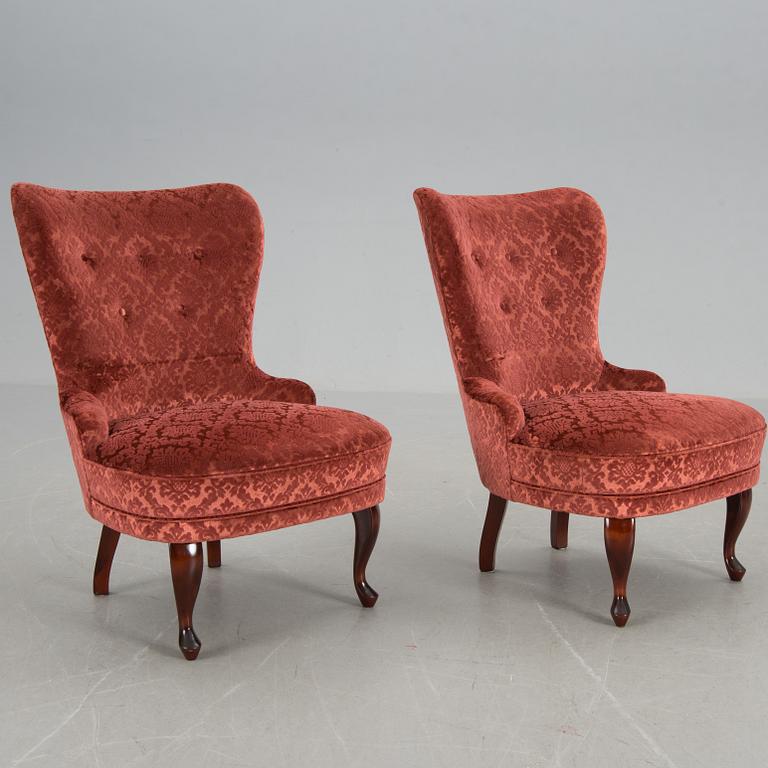 FÅTÖLJER ett par. S k Emmafåtöljer, 1900-tal.