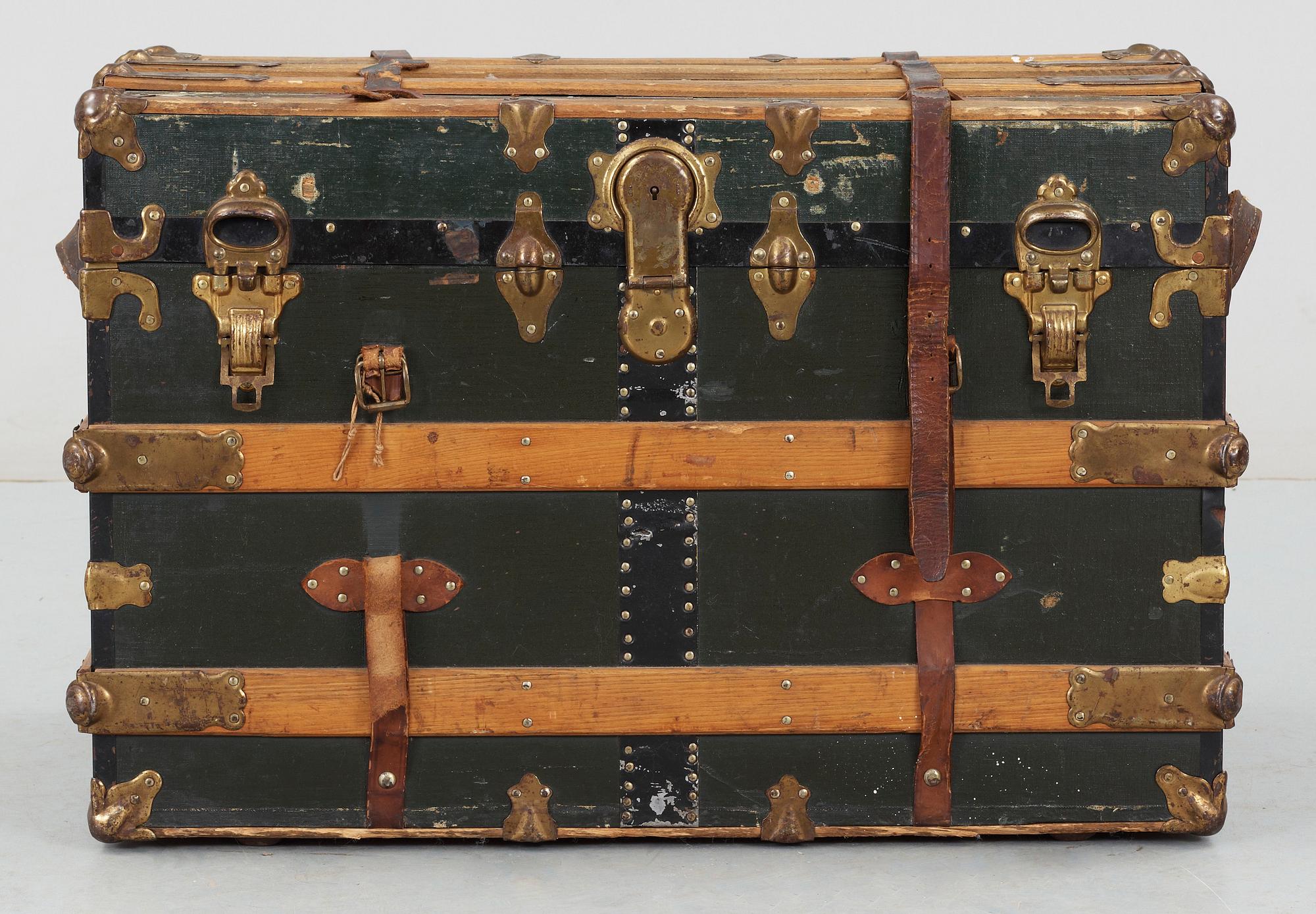 KOFFERT, 1900-talets mitt.