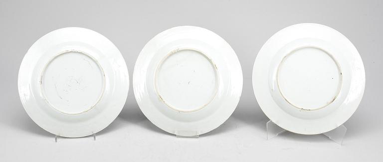 TALLRIKAR, 3 st, kompaniporslin, Qianlong (1736-95).