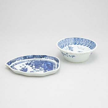 A blue and white bowl and a leaf shaped dish, Qing dynasty, Qianlong (1736-95).