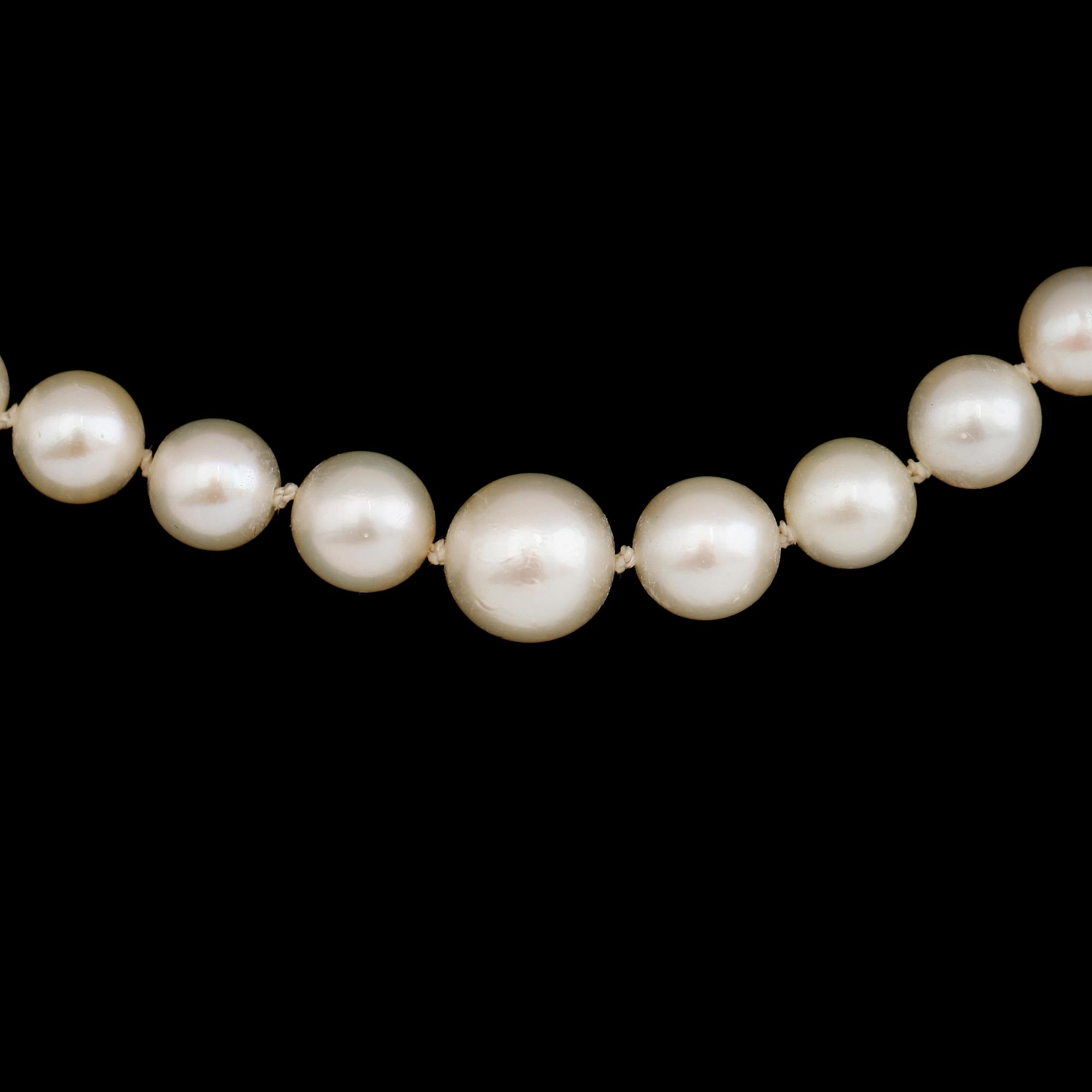 PÄRLCOLLIER, odlade pärlor, lås 18K vitguld.